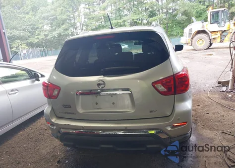 2017 Nissan Pathfinder Sv z USA, uszkodzony, nr VIN 5N1DR2MN5HC663188